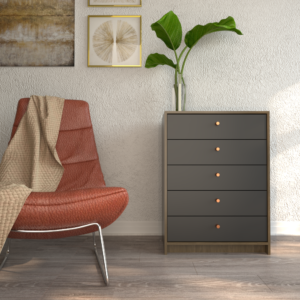 Chifonier con cinco cajones apilados con estilo simple y funcional<br />
Tiradores metalicos de cobre estilo vintage